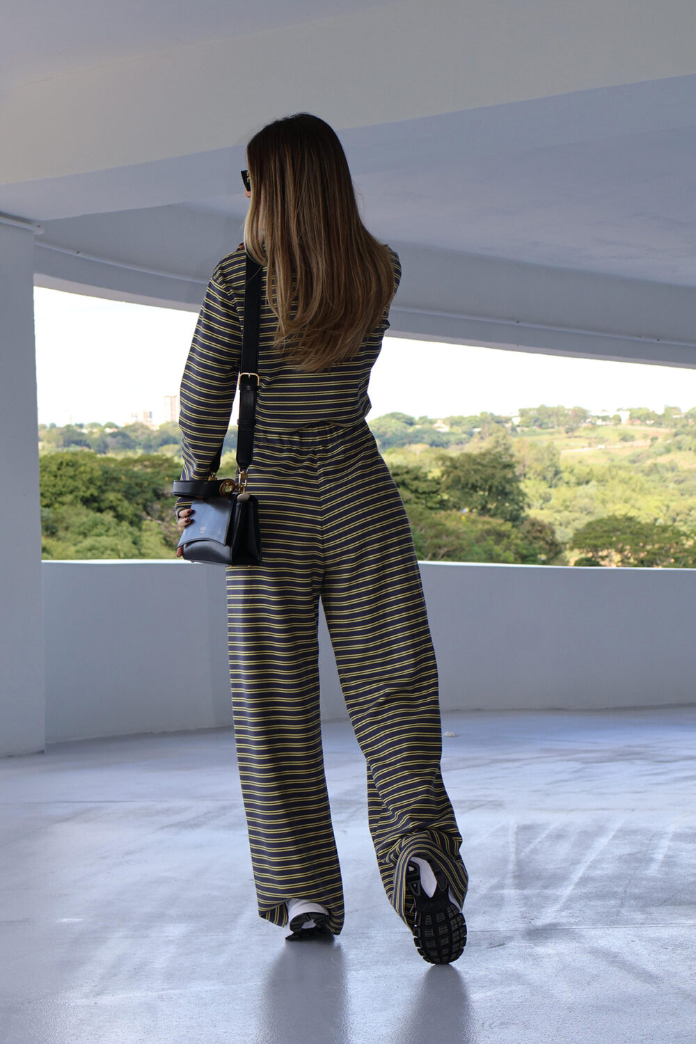 Suéter y Pantalón Luz - Image 3