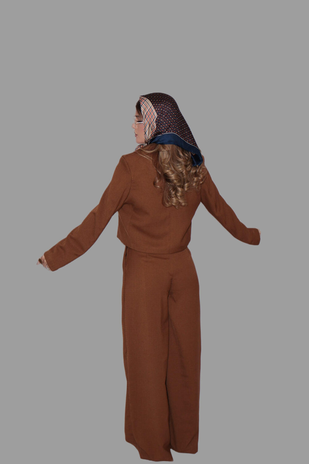 Blazer y Pantalón Caqui - Image 3